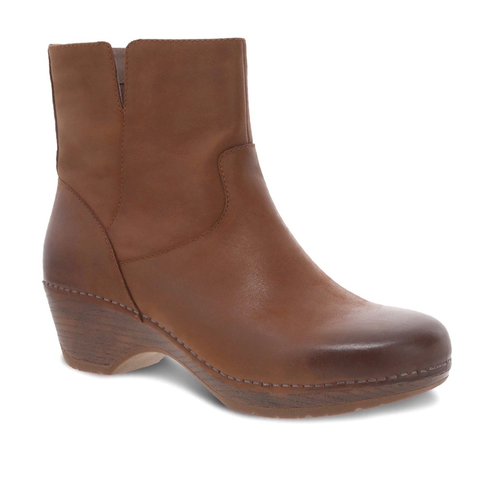 EUC DANSKO Meghan Leather Boot Bootie EU 39/ 9 US Saddle Calf Brown Clog Comfort